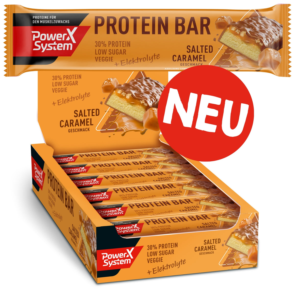 Power System Protein Bar Salted Caramel Geschmack – NEU – Displaykarton mit mehreren einzeln verpackten Riegeln in orangefarbener Verpackung. Oben einzelner Riegel mit goldenem Wrapper, unten geöffnete Box mit sichtbaren Riegeln. Aufschrift: 30% Protein, Low Sugar, Veggie, + Elektrolyte. Produktbild zeigt Schokoglasur mit Karamellschichten.